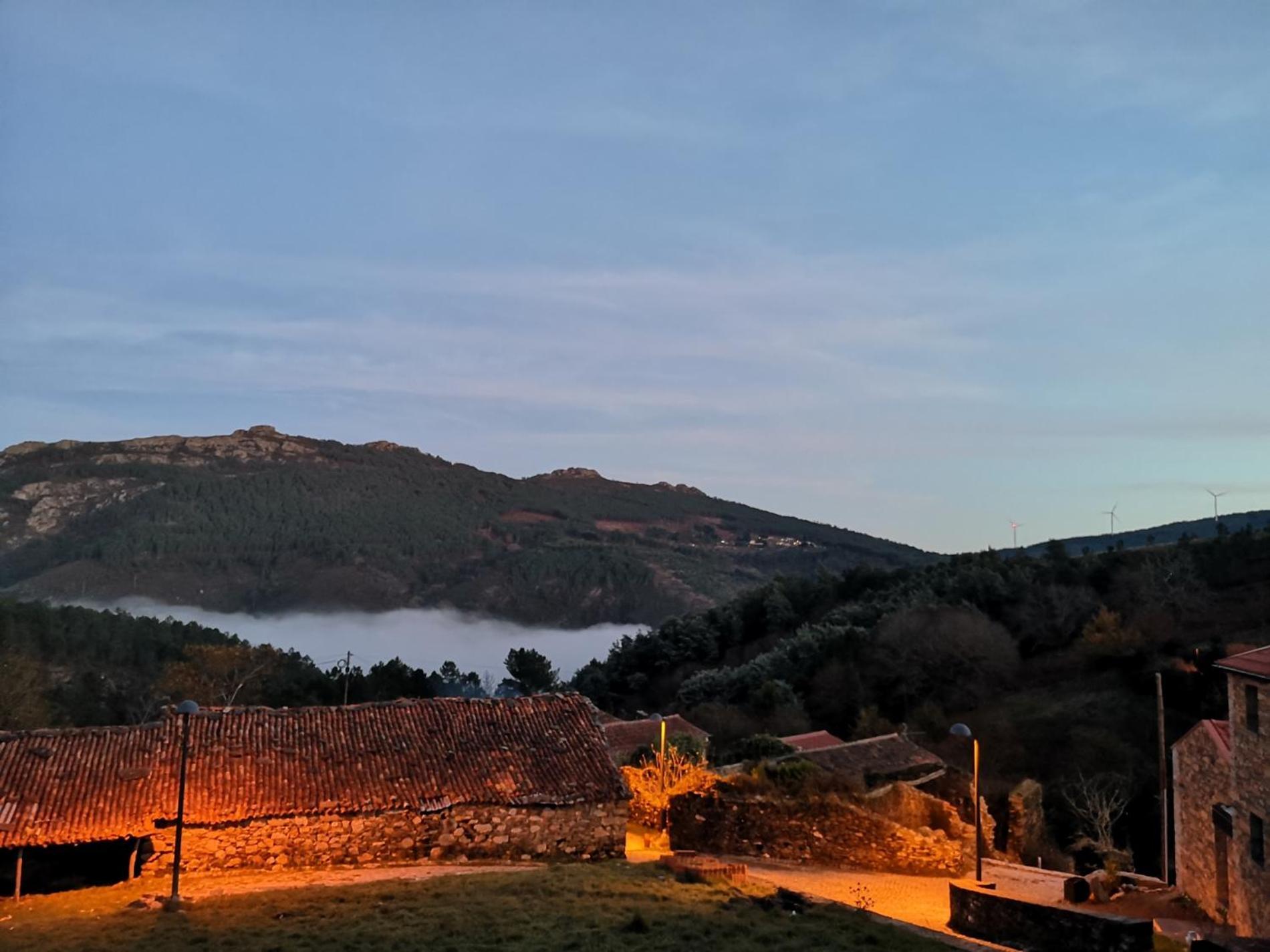 Em Xisto - Casas De Montanha - Casa Xisto Nascente Villa Góis Eksteriør billede